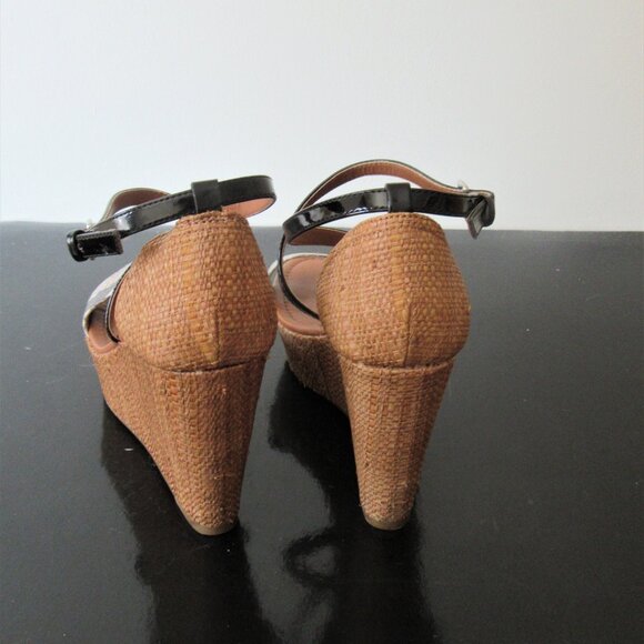 Marc Fisher Wedge Light Platform Sandals, size 8 - Picture 4 of 5